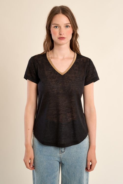 V-neck T-shirt, gold