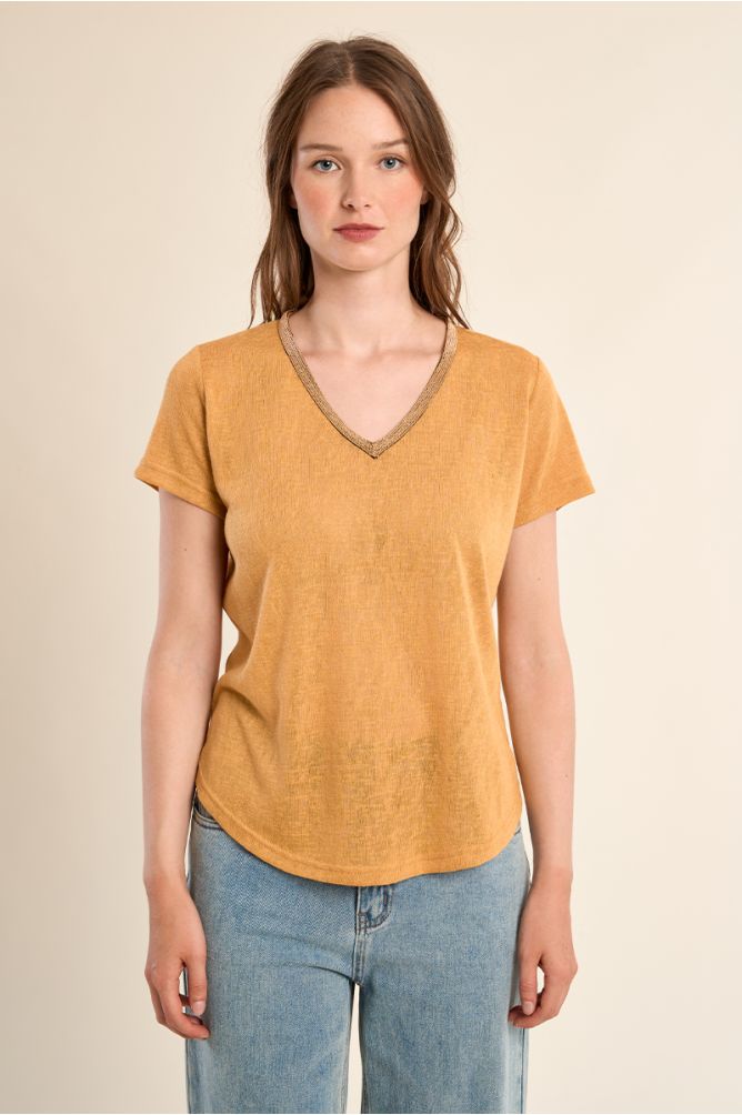 V-neck T-shirt, gold