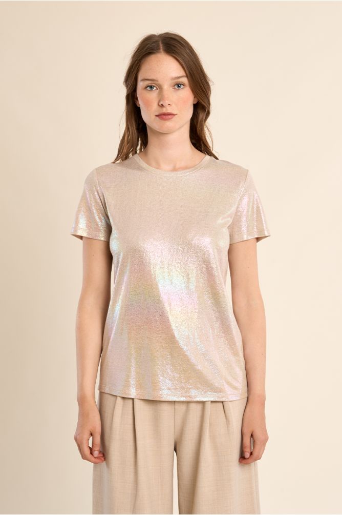 Camiseta de mujer de manga corta, en tejido brillante.