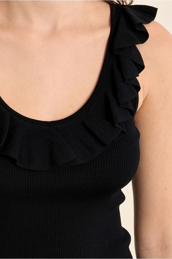 Top de mujer de tirantes, detalle volante.