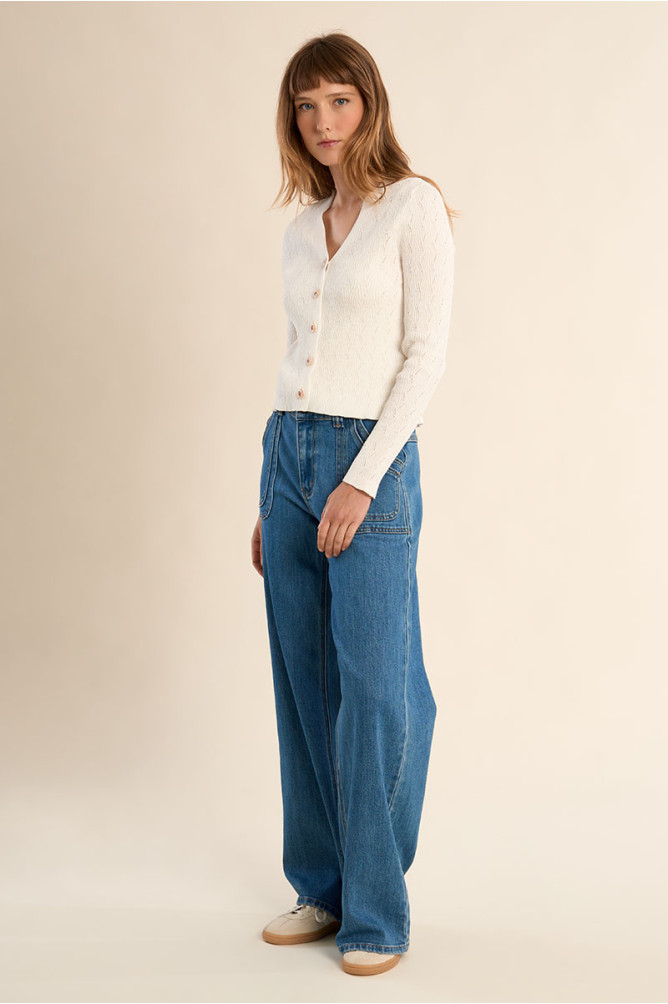 Fitted cropped vest