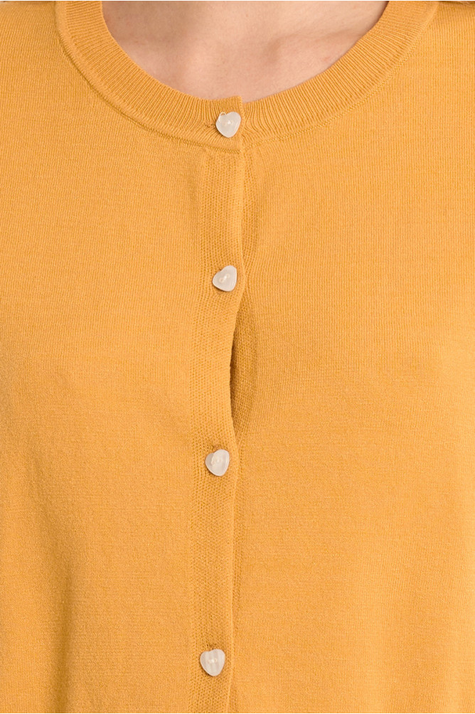 Gilet boutonné, détails cœurs