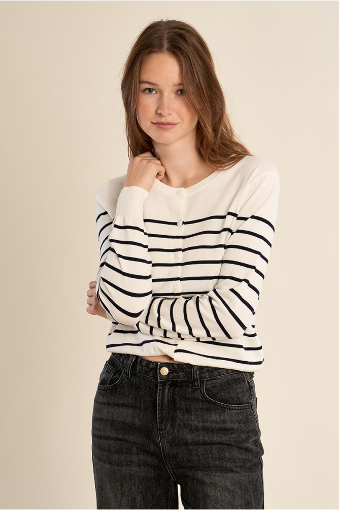 Buttoned vest