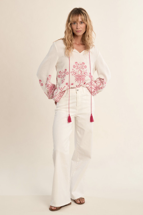 Blouse en popeline, brodée