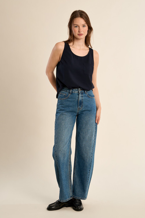Sleeveless tank top
