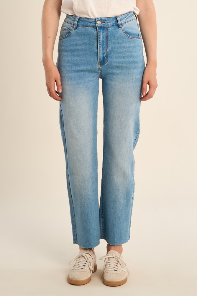 Pantalón de mujer vaquero, ¨Mom¨ fit.