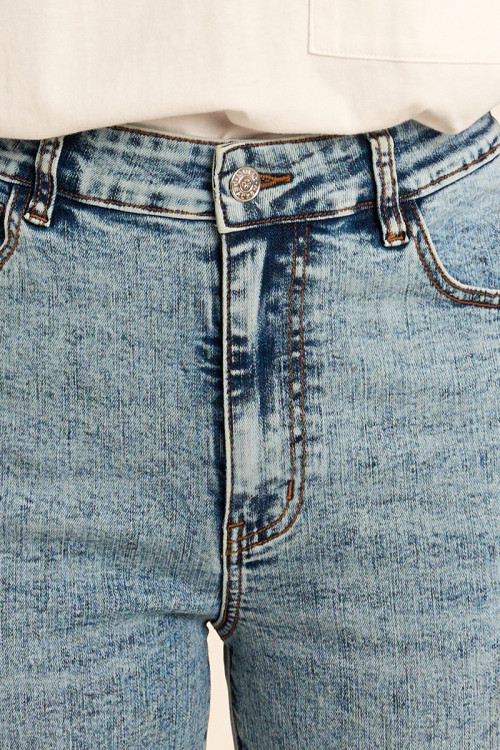 Straight-leg denim, high waist