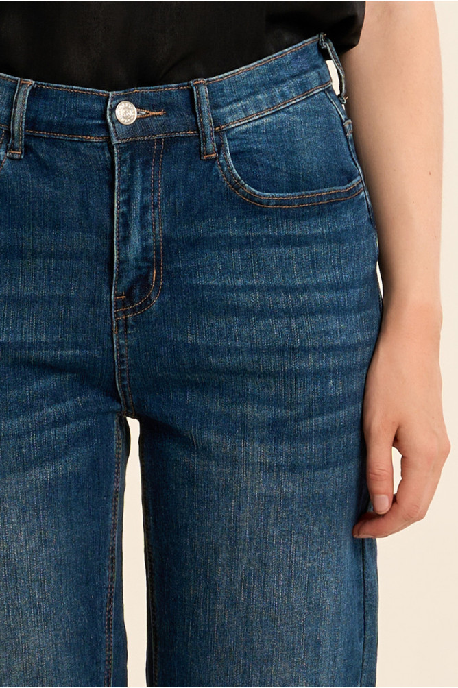 Jean mom