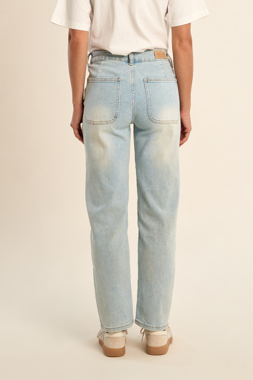 Straight jeans