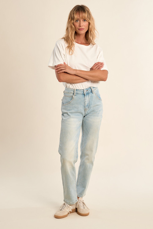 Pantalón vaquero estilo ¨mom¨