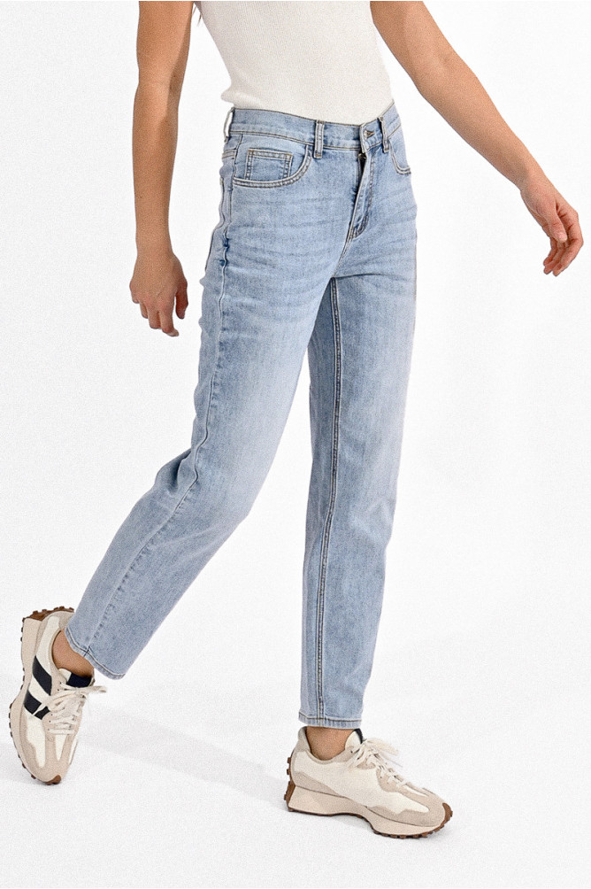 Jean mom