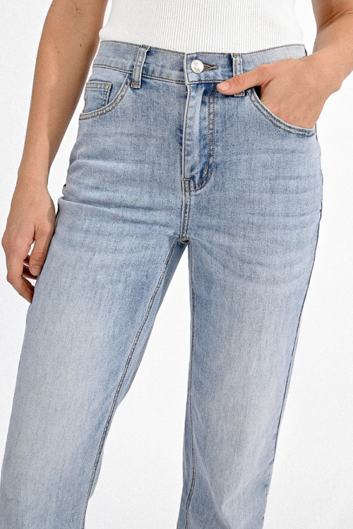 Jean mom