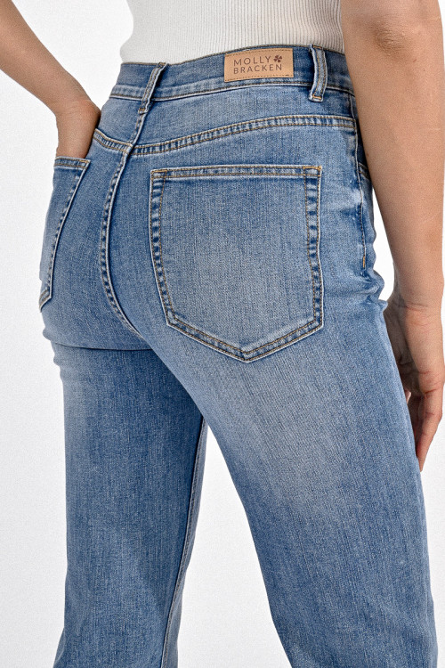 Jean mom