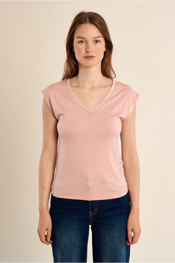 Camiseta de mujer de manga corta, detalle ribete.