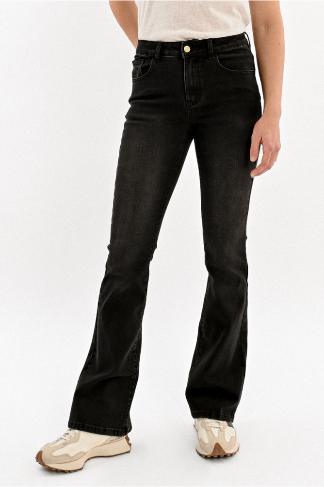 Boot-cut jeans