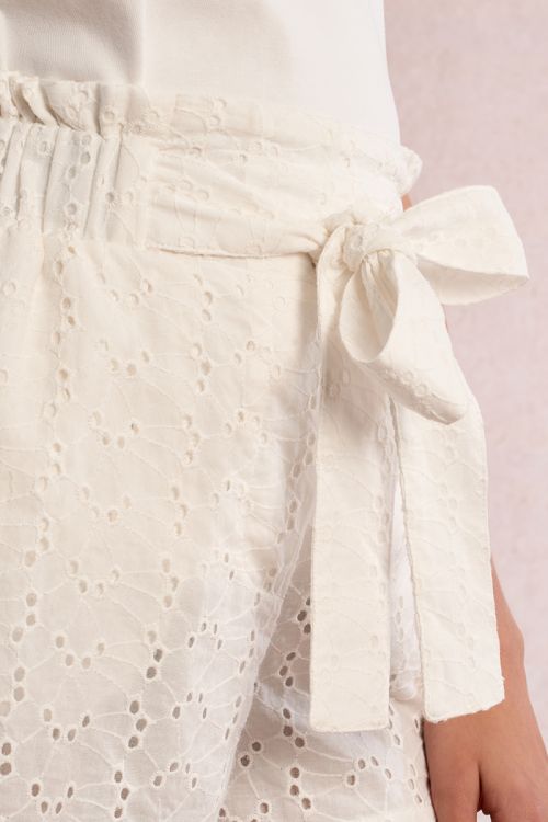 Short en broderie anglaise