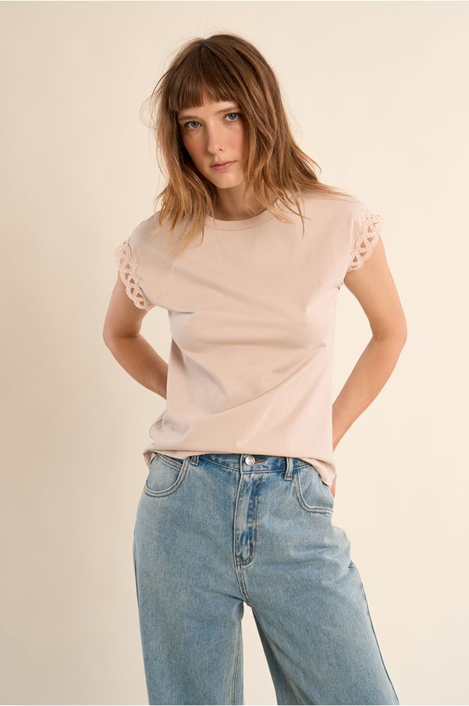 T-shirt manches ajourées