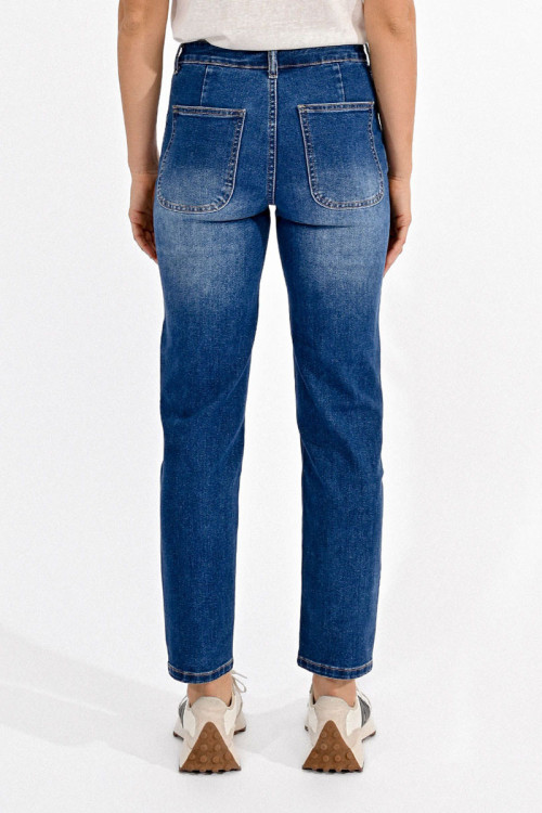 Straight jeans