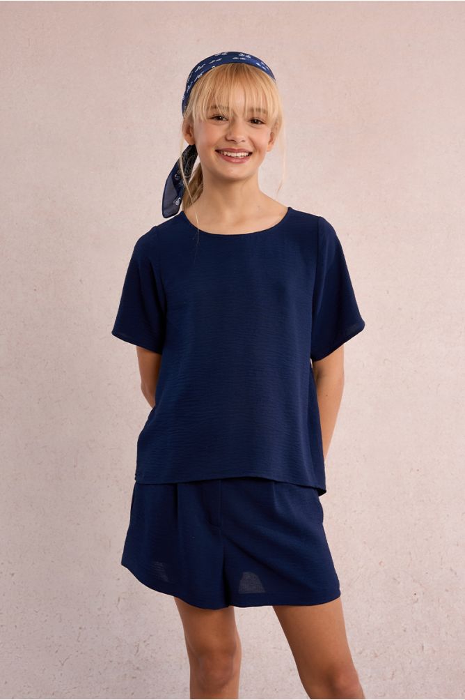 T-shirt with bow