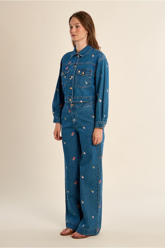 Veste courte en denim brodé
