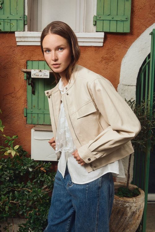 Veste courte mortard, effet simili-cuir