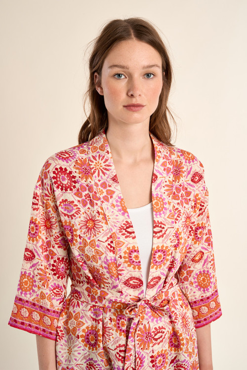 Kimono de mujer de manga 3/4, estampado étnico.