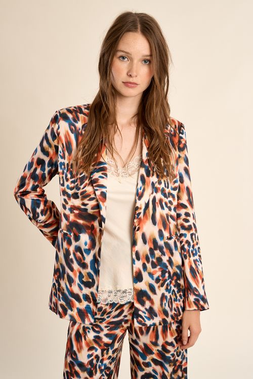 Blazer de mujer de manga larga, con cuello y solapa.
