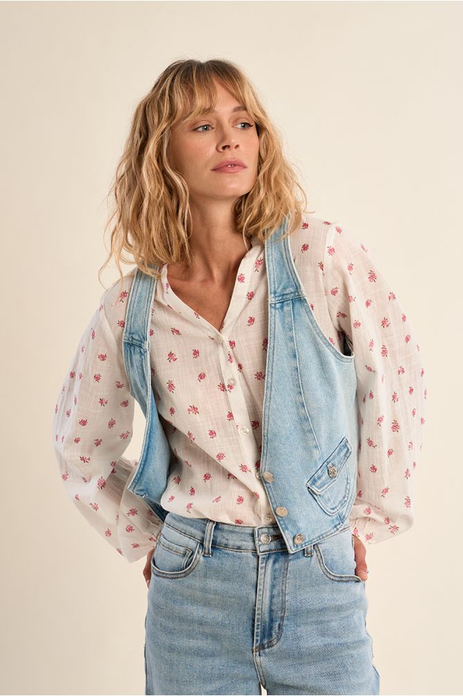 Denim jacket, V-neck
