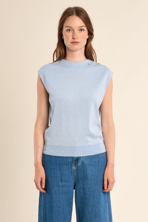 Sleeveless sweater