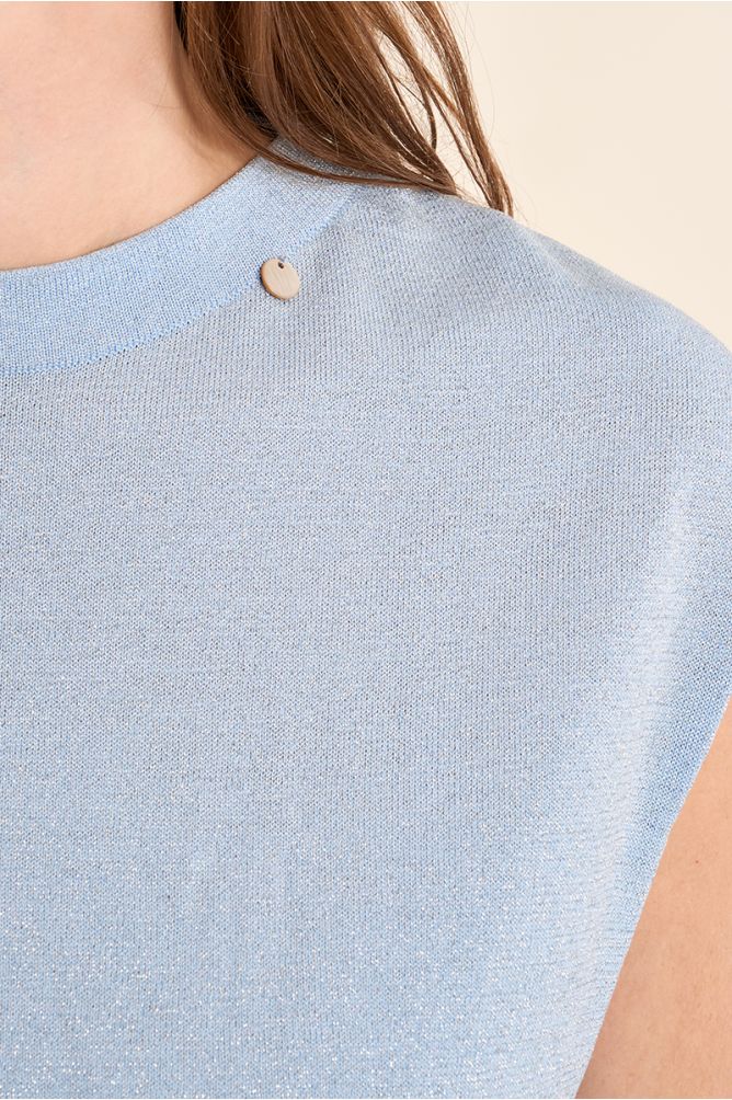 Sleeveless sweater