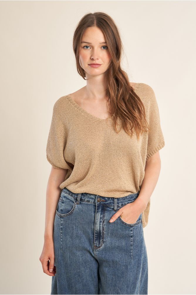 Iridescent knit sleeveless sweater