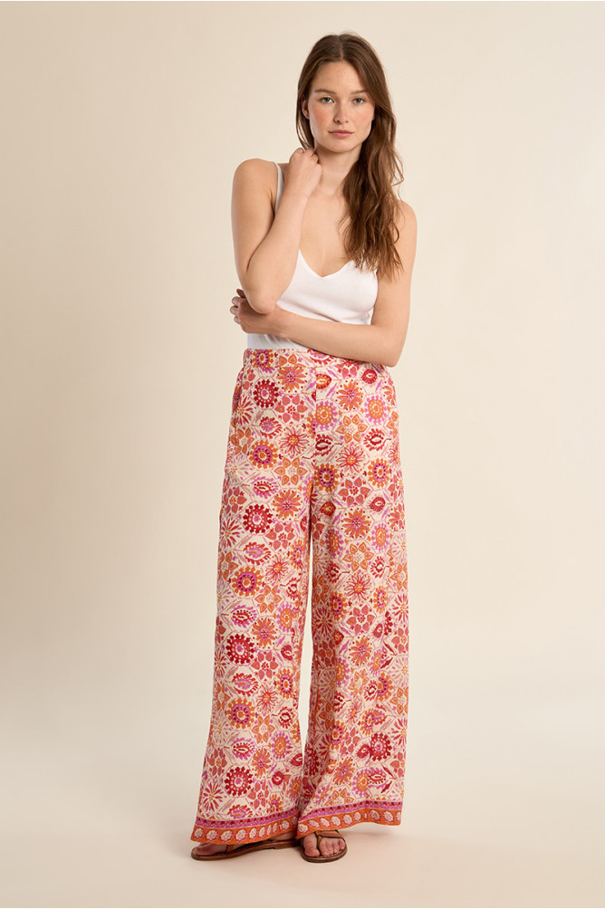 Pantalón de mujer largo, estampado étnico.
