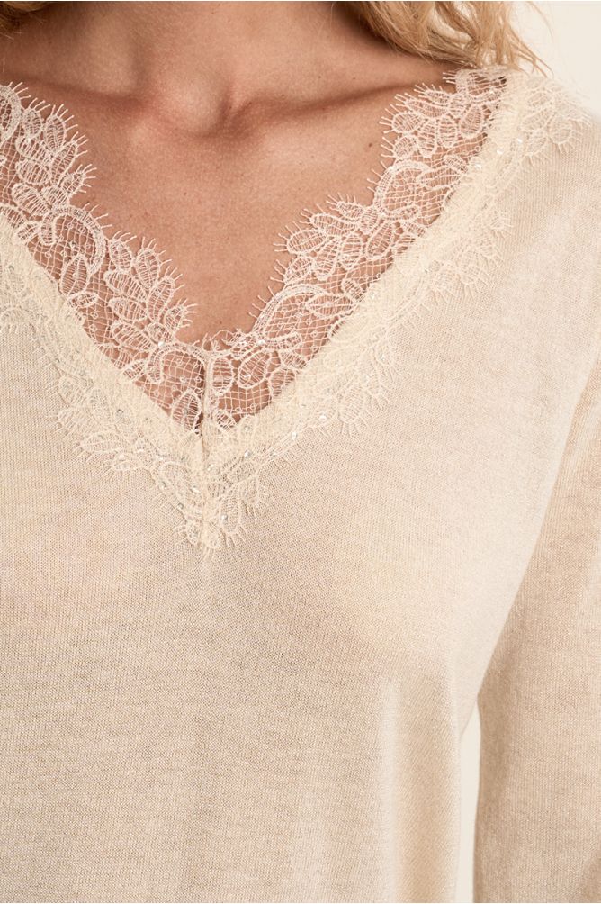 Fine knit, long sleeves
