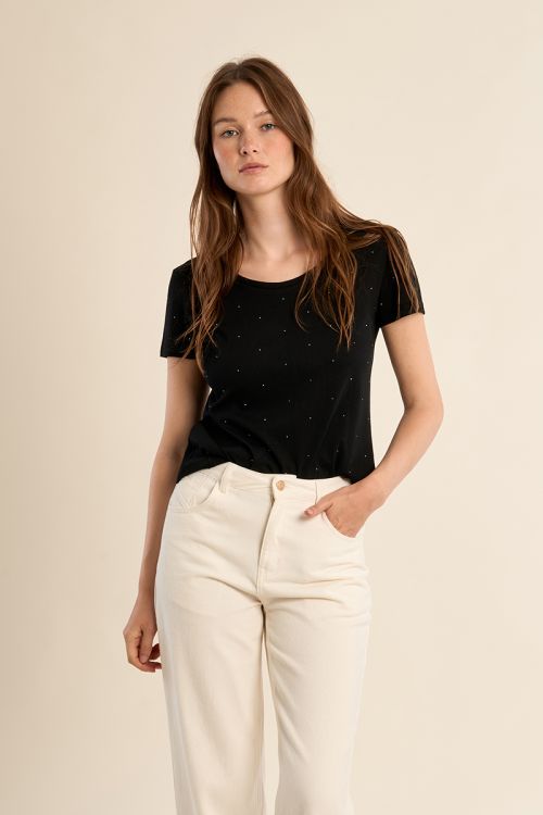 Camiseta de mujer de manga corta, detalle brillantitos.