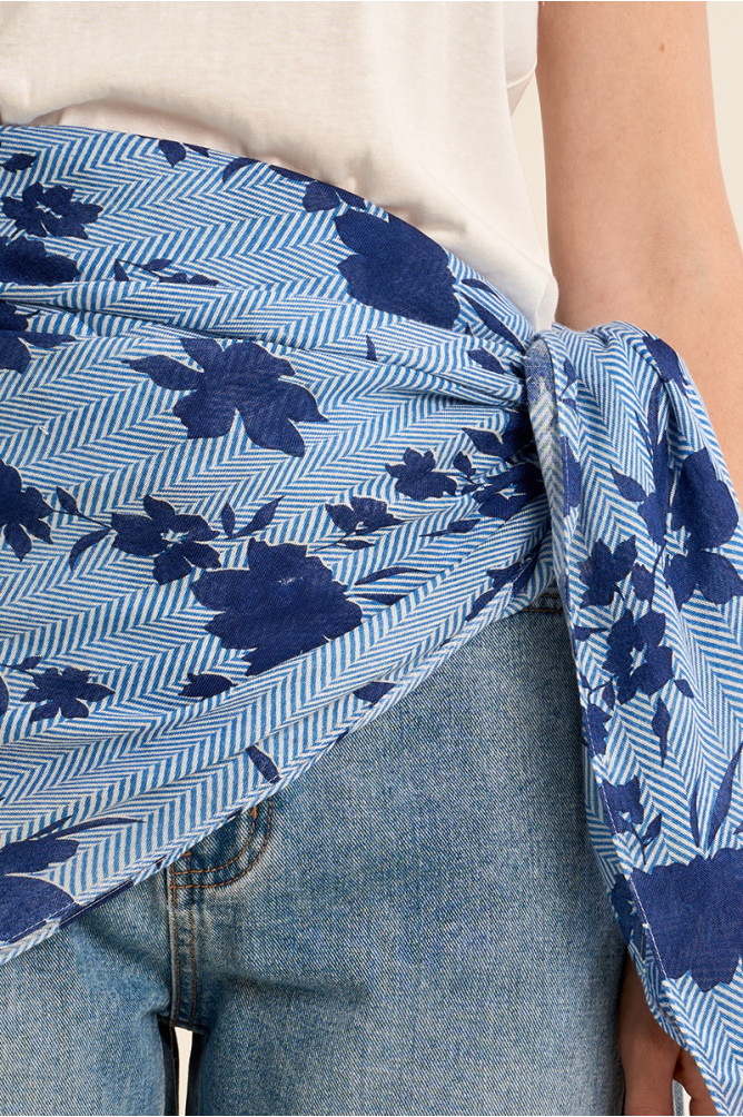 Large scarf, floral print