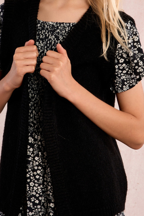Open vest