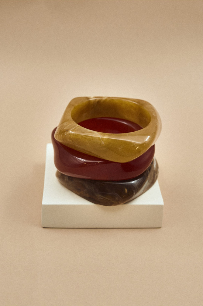 Bakel Amber