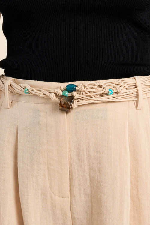 Cinturón de mujer retro, de cuerdas trenzadas y abalorios.
