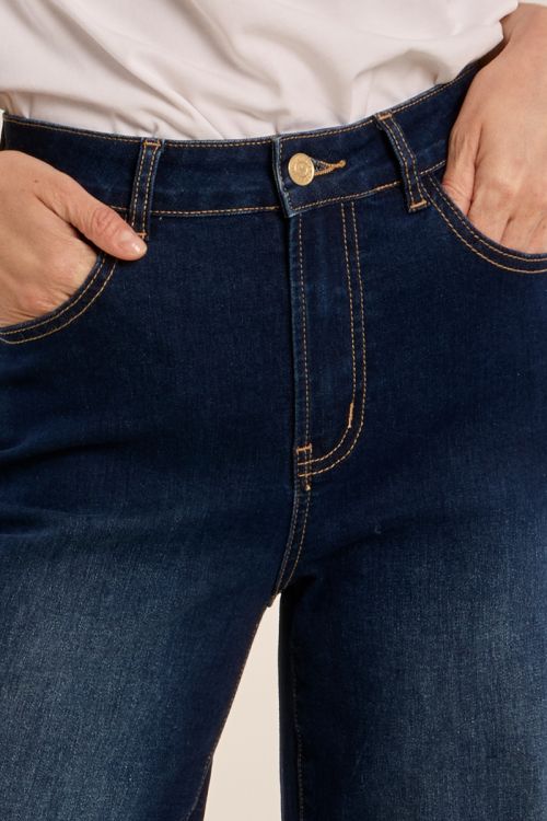 Pantalón de mujer vaquero, perneras anchas.