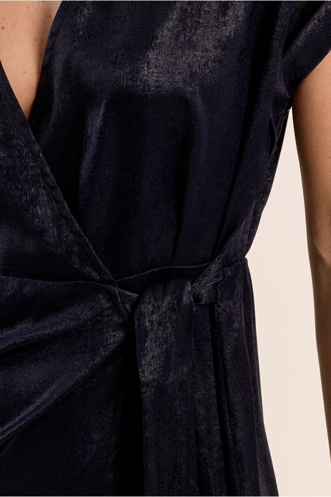 Short wrap dress, satin effect