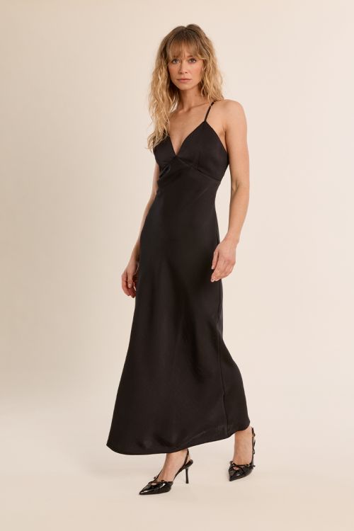 Robe longue, satinée