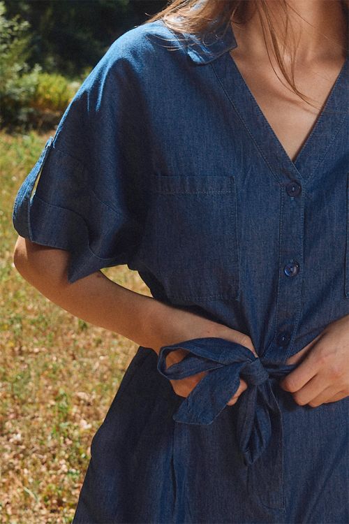 Jumpsuit with shorts that can be tied at the waist