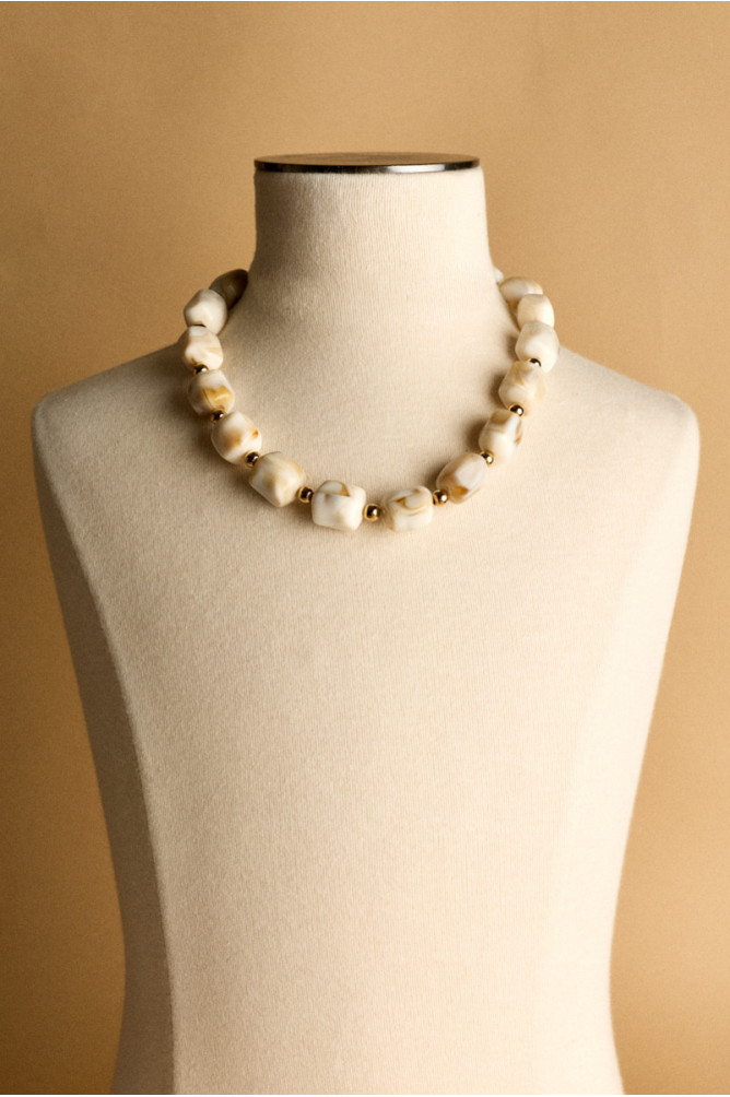 Mineral ivory