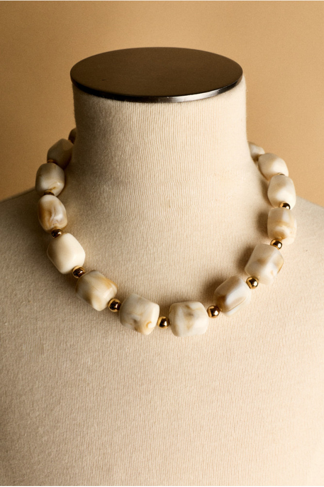 Mineral ivory