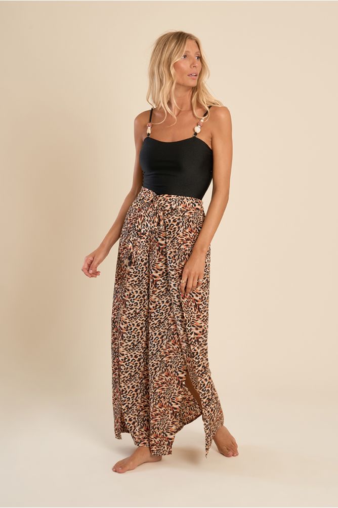 Printed wide pants and tie belt