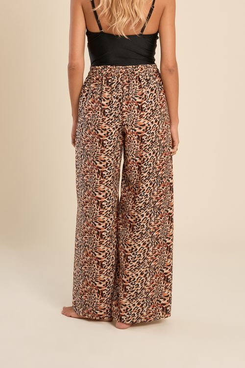 Printed wide pants and tie belt