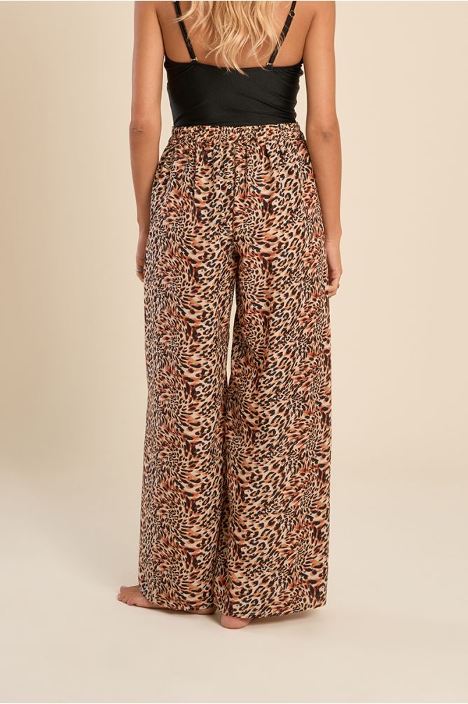 Printed wide pants and tie belt