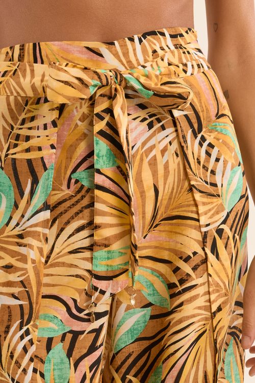 Printed wide pants and tie belt