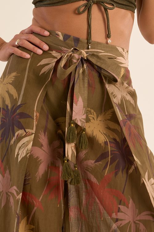 Printed wide pants and tie belt