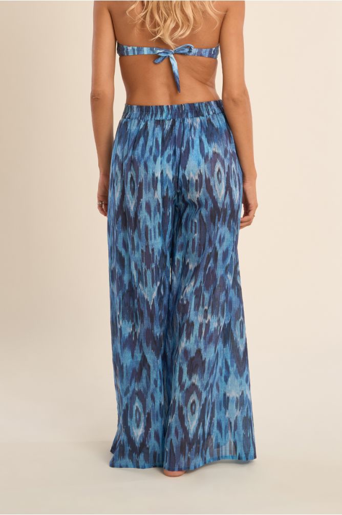 Pantalon large imprimé et ceinture à nouer